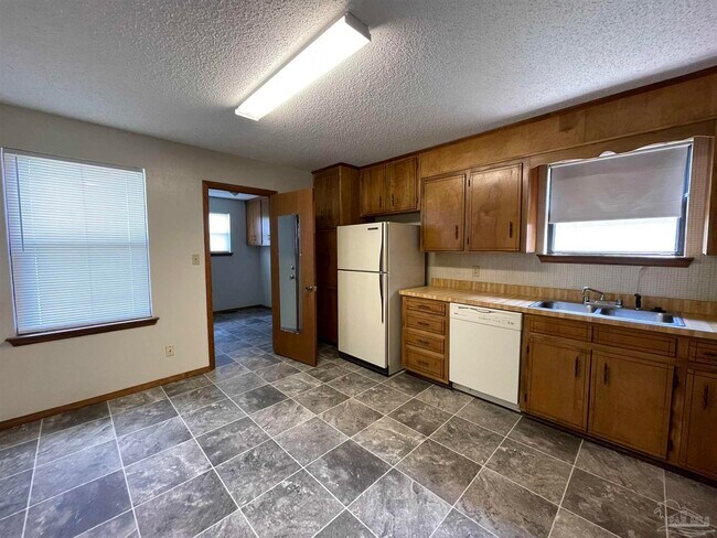 Building Photo - 7812 Deborah Dr