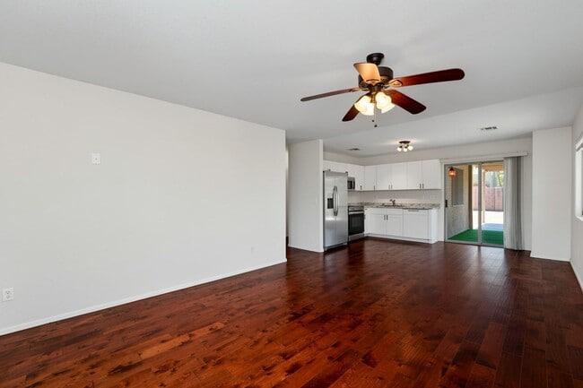 Building Photo - Live in Rancho El Dorado | Spacious 3 Bed Near Golf & Parks