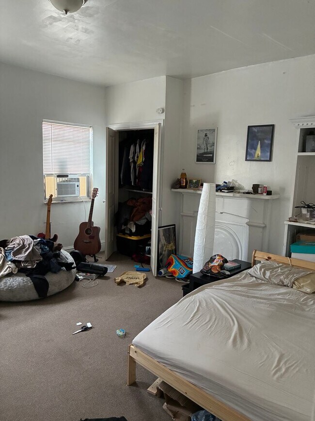 Building Photo - 3423 Ward St