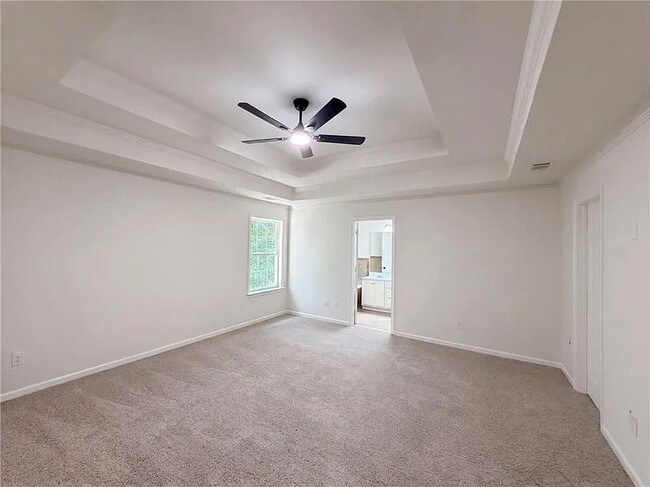 Building Photo - 270 Forrest Ave