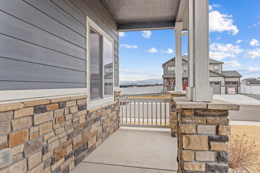 Building Photo - 1661 Northcroft Dr