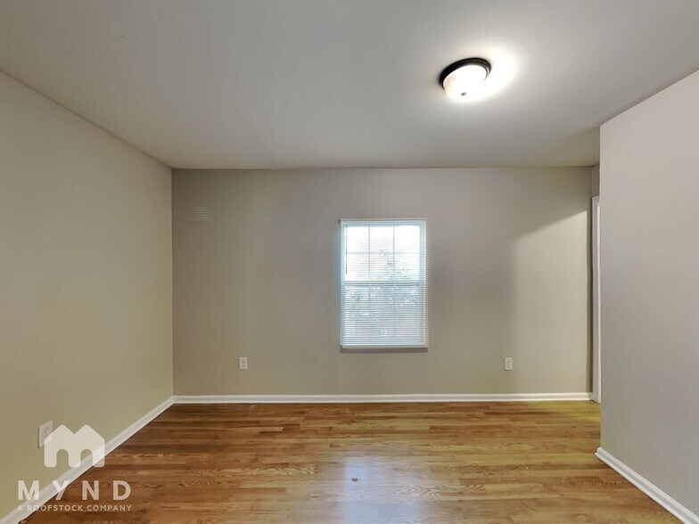 Building Photo - 829 Bonneville Terrace NW