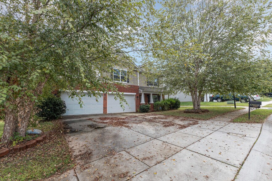 Building Photo - 9702 Pond Vista Ct