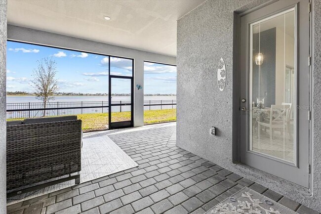 Building Photo - 8568 Shr Lk Dr