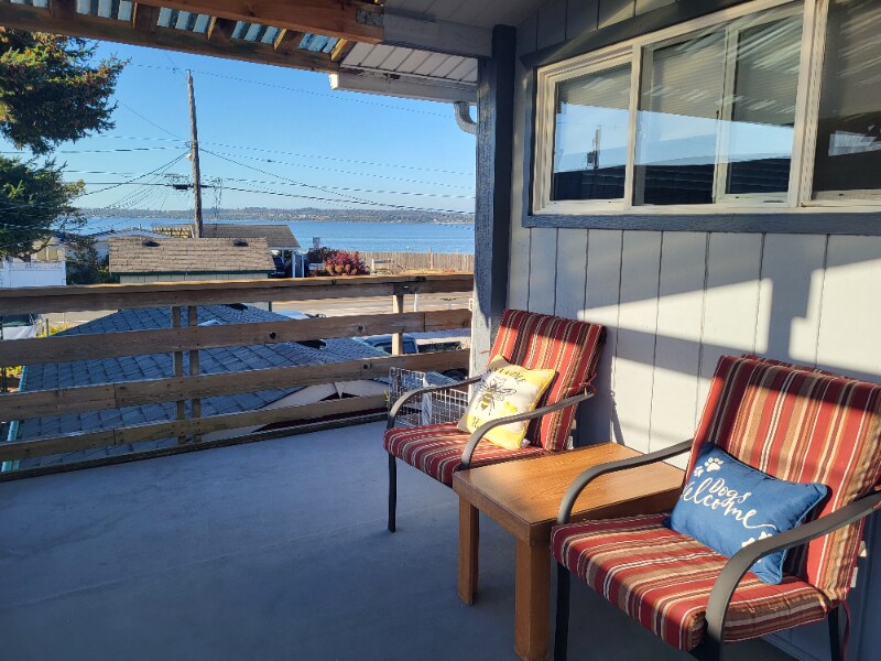 Building Photo - 7398 Birch Bay Dr