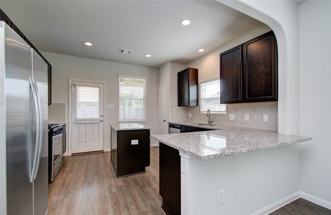 Building Photo - 3504 Cannon Dr