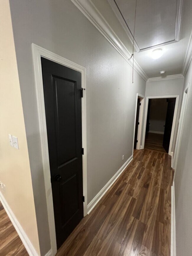 Building Photo - Must See! 2 BR 2 BA condominium located in...