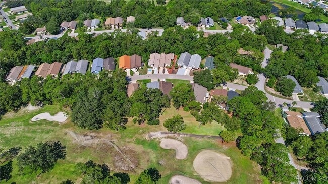 Building Photo - 83 Golfview Dr