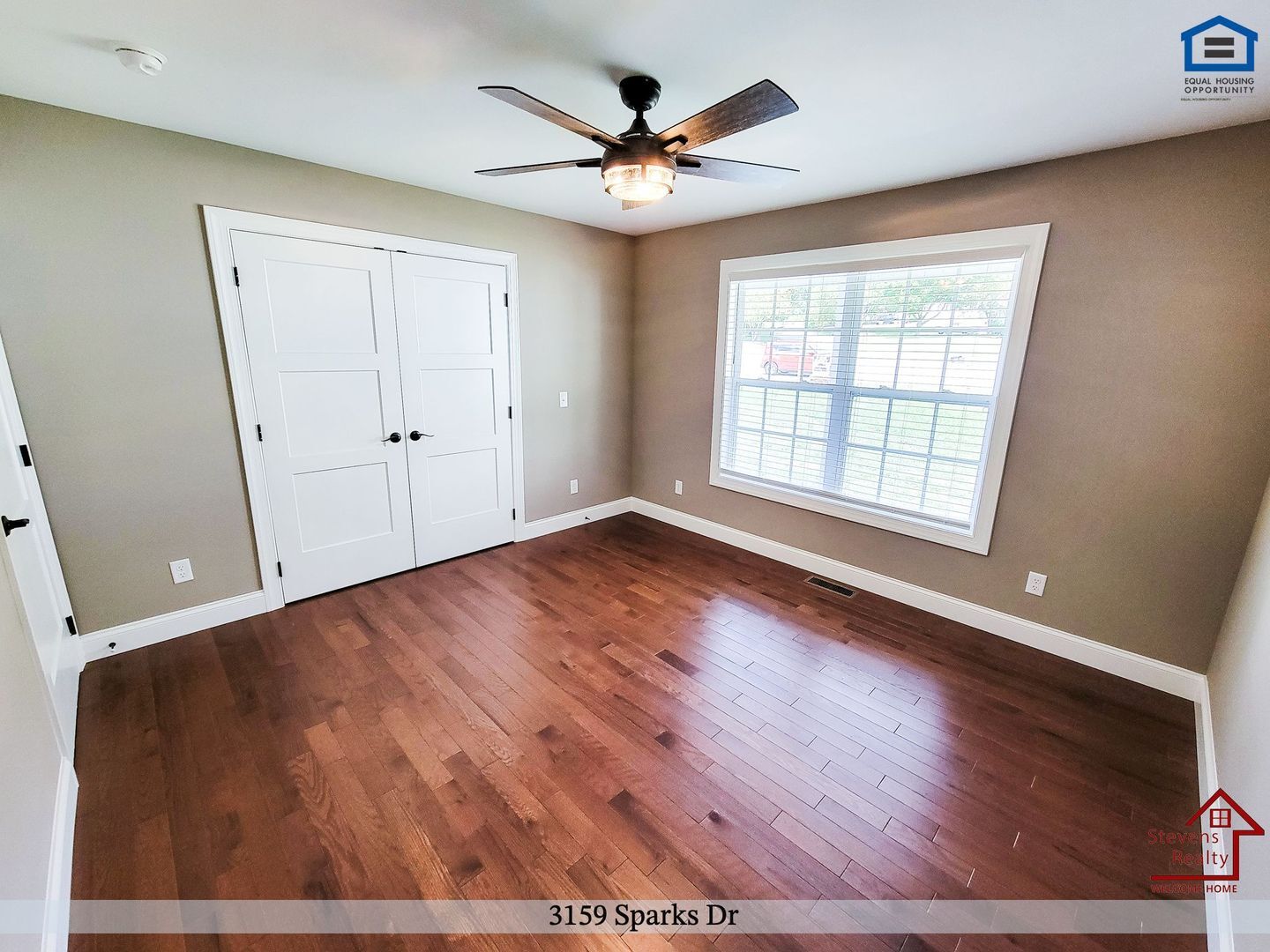 Building Photo - 3159 Sparks Dr