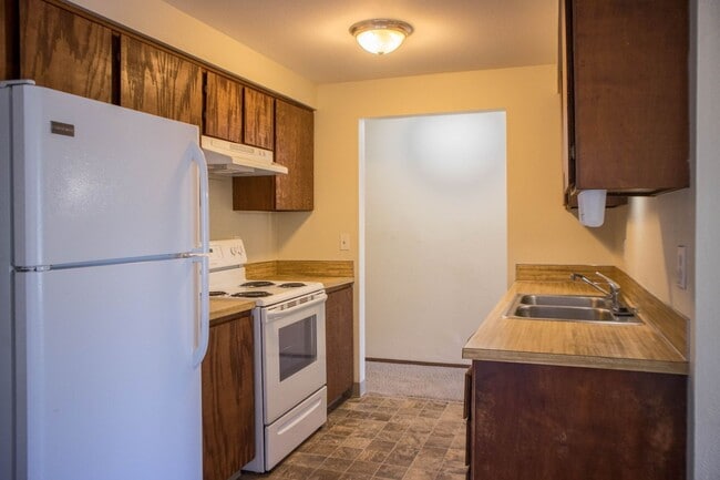 Building Photo - Riverside 408-410