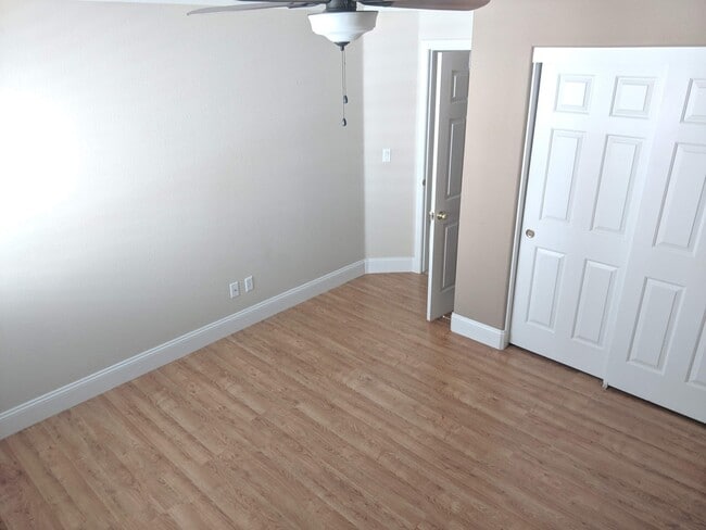 Building Photo - 10188 Birch Bluff Ln