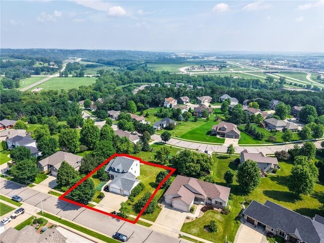 Building Photo - 5182 Southern Ridge Ln SW