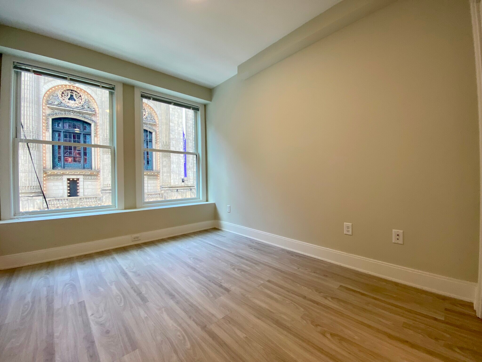 Building Photo - 230 Tremont St