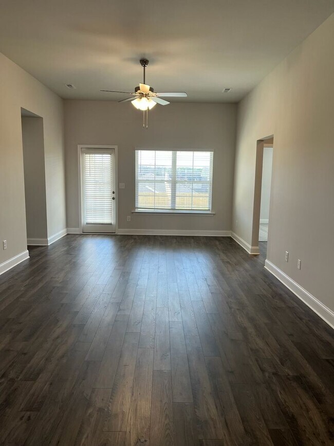 Building Photo - MADISON City Schools! MOVE IN READY NEW 4BR