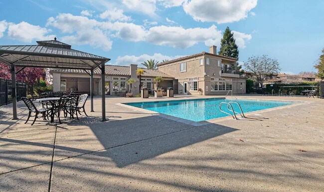 Building Photo - 4200 E Commerce Way