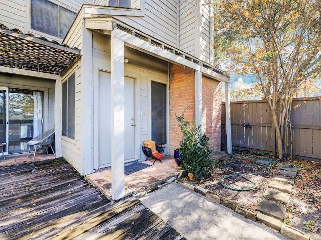 Building Photo - 1617 S Kirkwood Rd