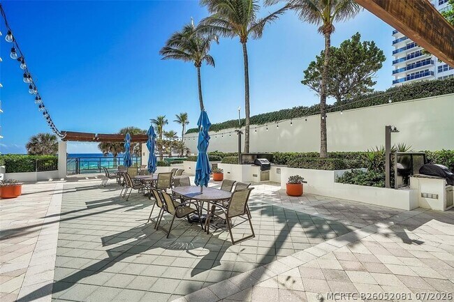Building Photo - 3550 Galt Ocean Dr