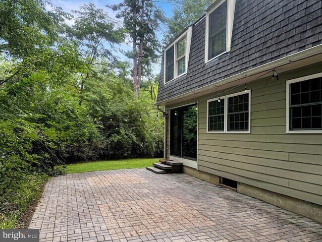 Building Photo - 2200 Jester Ct