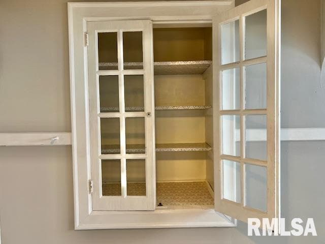 Building Photo - 2133 N Division St