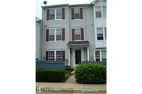 Building Photo - Fantastic 3 Bedroom Townhouse in Wellingto...