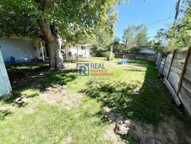 Building Photo - 344 Everett Dr