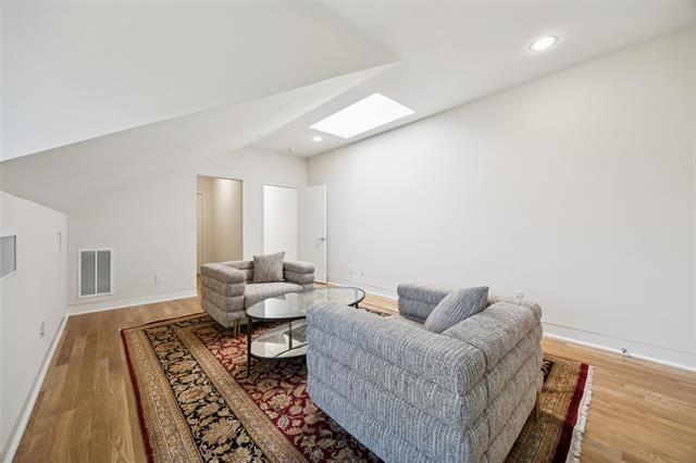 Building Photo - 3672 Asbury St