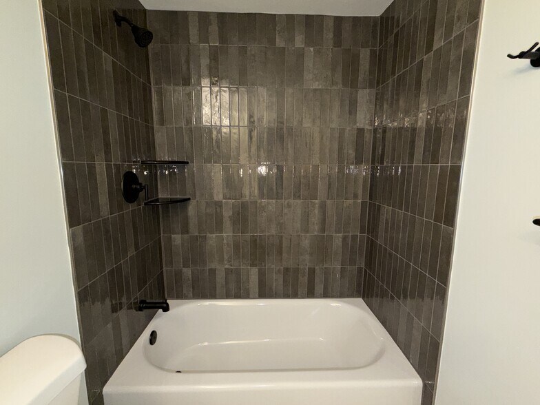 Building Photo - 1195 Palmwood Ct