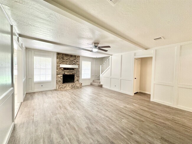 Building Photo - 43 W Torch Pine Cir
