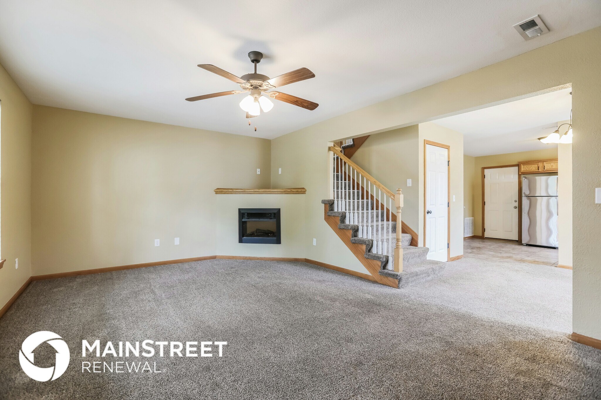 Building Photo - 411 NE Wolf Creek Dr