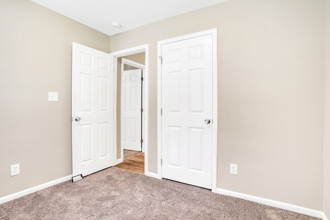 Building Photo - 1154 Penn Ct Se