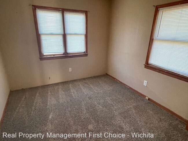 Building Photo - 3 br, 2 bath House - 548 N Volutsia St