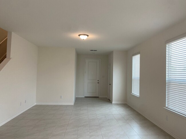 Building Photo - Gorgeous New Construction Home Available f...