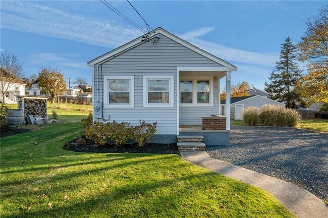 Building Photo - 49 Reservoir Rd