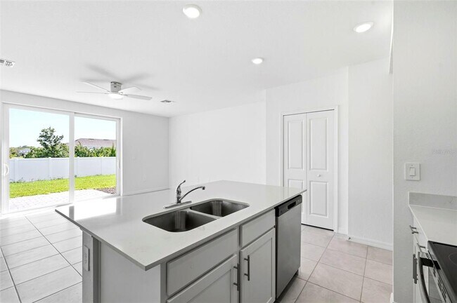 Building Photo - 14035 Lilac Sky Ter