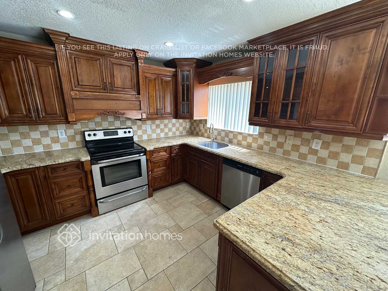 Building Photo - 15510 SW 143rd Terrace