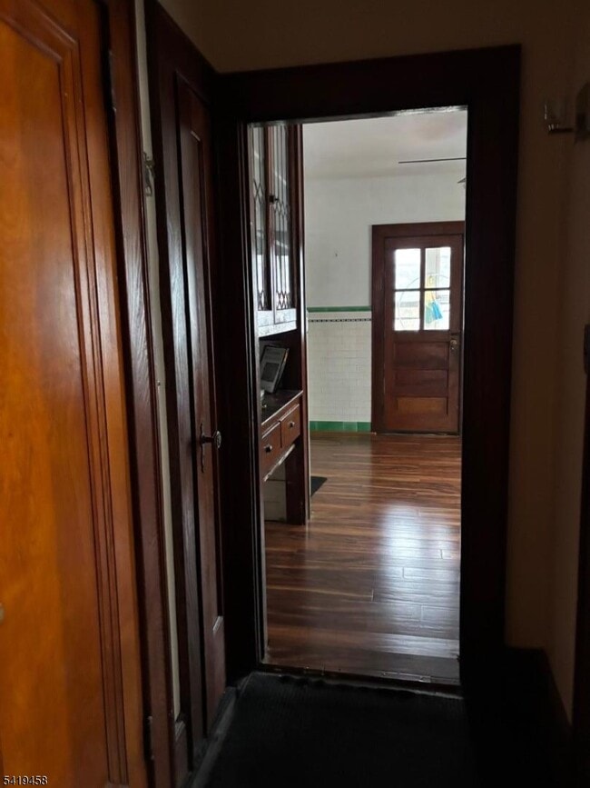 Building Photo - 2074 Stowe St