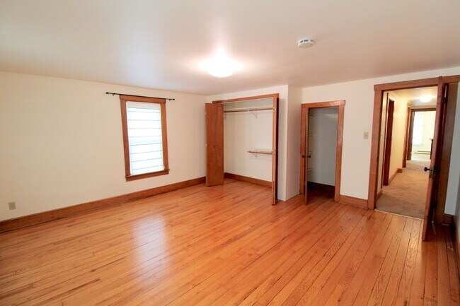 Building Photo - 1121 Shenandoah St