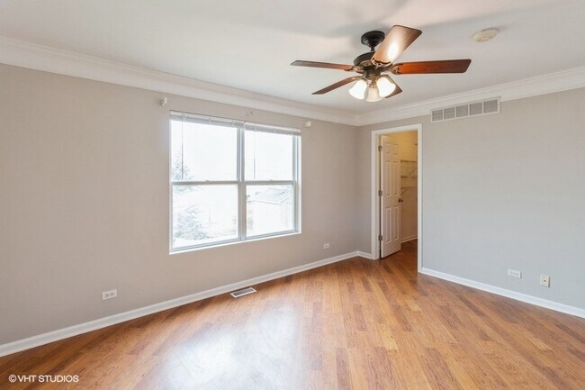 Building Photo - 2781 Hillsboro Ln