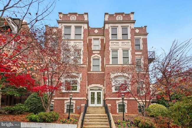 Building Photo - 1807 California St NW