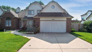 Building Photo - 3724 Stratford Ct