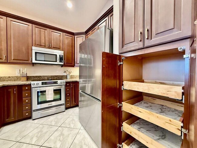 Building Photo - 1605 Sand Key Estates Ct