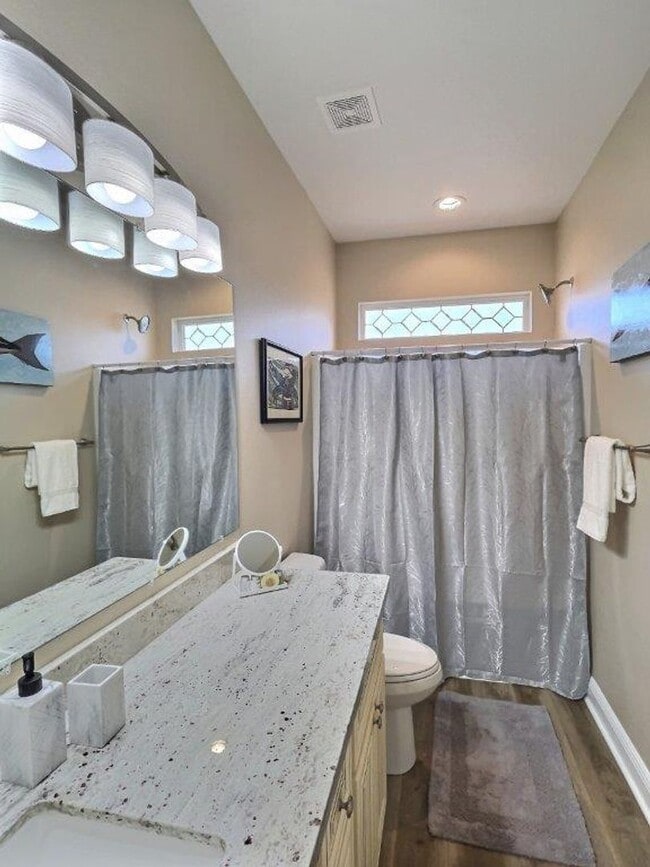 Building Photo - Fully furnished 2-bedroom house on the bayou