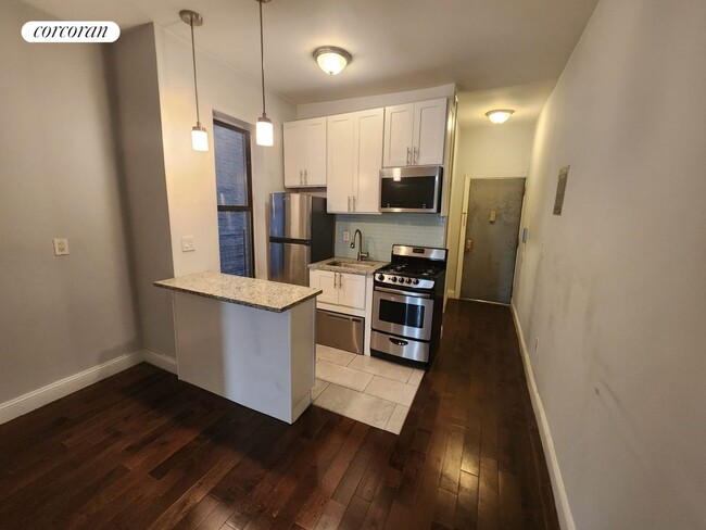 Primary Photo - 269 W 146th St