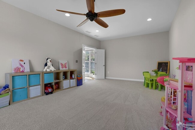 Building Photo - 3005 Coral Bell Ln