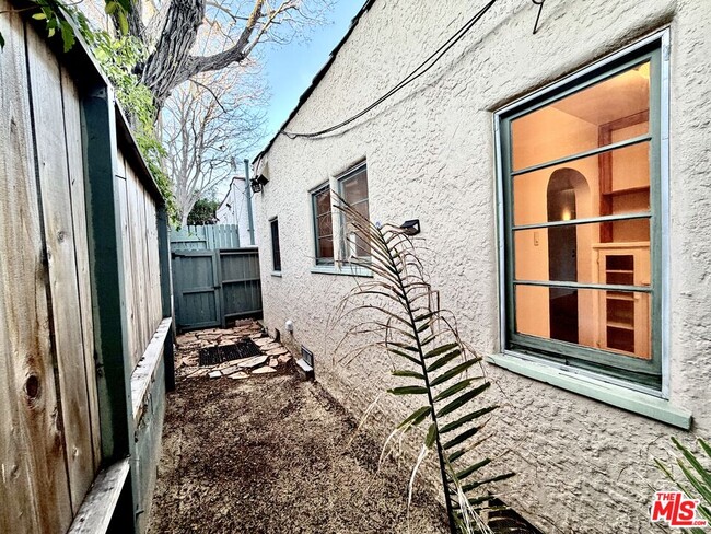 Building Photo - 2606 7th St