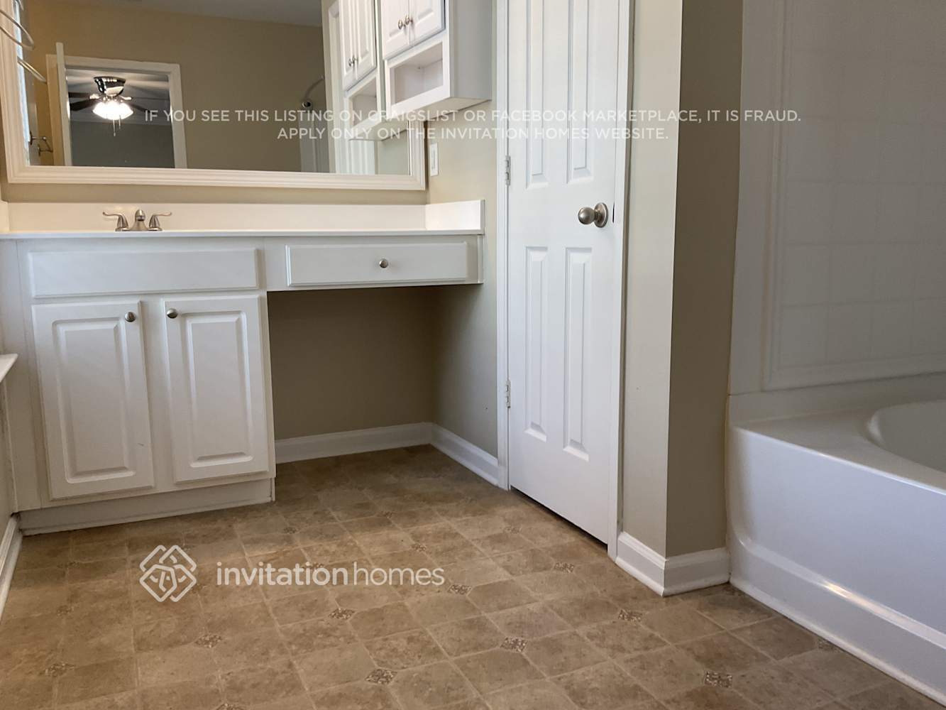 Building Photo - 2440 Sheldon Pl