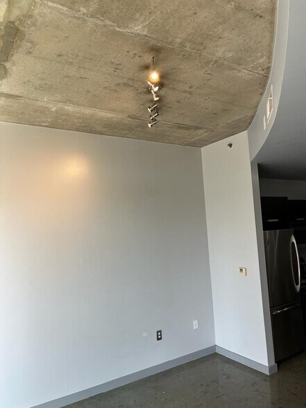 Living Room and Kitchen Comb - 600 12th Ave S