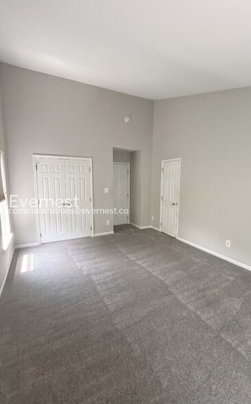 Building Photo - 21495 Harvest Green Terrace