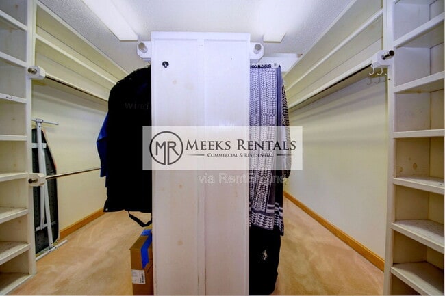 Building Photo - 30 Bridlewood Rd