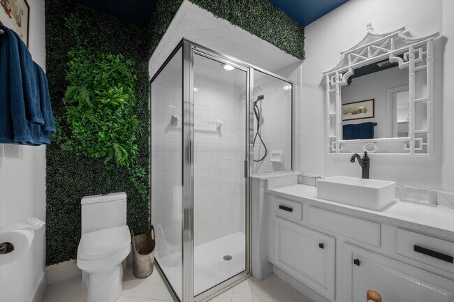 Building Photo - 2252 Las Casitas Dr